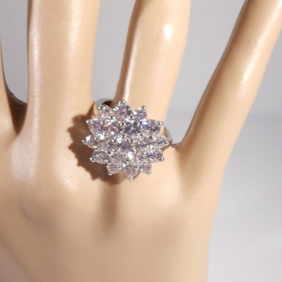 Simulated Diamond Ring J Francis SWAROVSKI Zirconia Size 7-1/4 - Picture 11 of 12